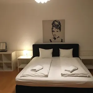 Zuerizimmer Kwatera prywatna